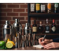 Як приготувати коктейлі вдома: базові інструменти, вибір набору та типові помилки