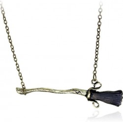 Кулон на ланцюжку Летюча мітла