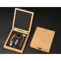 Винный набор в деревянной коробке 4 предмета