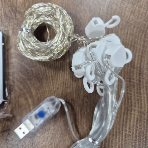 Гірлянда-штора LED 3×3 м, 300 ламп, тепле світло, USB 5V, з гачками та пультом Гірлянда-штора LED 3×3 м, 300 ламп, тепле світло, USB 5V, з гачками та пультом