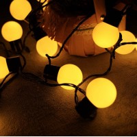 Вулична гірлянда LED «Кулі» 5 м, 20 ламп, куля 5 см, теплий білий 2500K, IP65, 220V, чорний провід (вилка Китай)