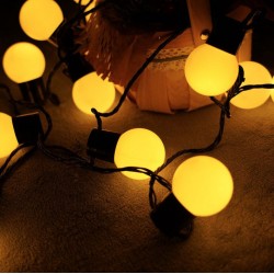 Вулична гірлянда LED «Кулі» 5 м, 20 ламп, куля 5 см, теплий білий 2500K, IP65, 220V, чорний провід (вилка Китай)