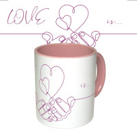 Чашка с принтом 64126 Сердце в руках (розовая)
