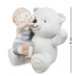 JP-48/31 фігурка "хлопчик з ведмедиком "бісквіт (Pavone) JP-48/31 фігурка "хлопчик з ведмедиком "бісквіт (Pavone)