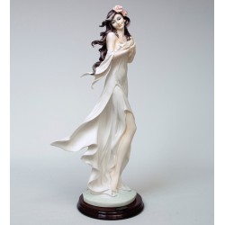 GA-10 Статуэтка "Леди"