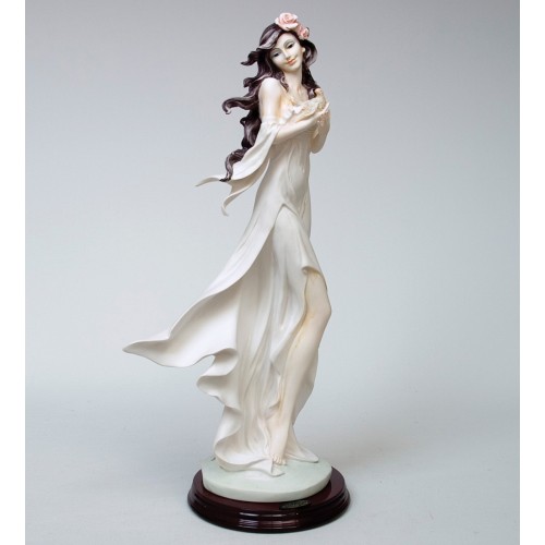 GA-10 Статуэтка "Леди"